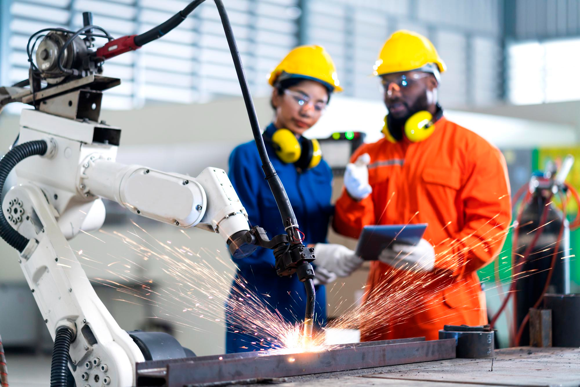 INDÚSTRIA 4.0 NA METALÚRGICA: COMO A TECNOLOGIA ESTÁ TRANSFORMANDO A PRODUÇÃO INDUSTRIAL.